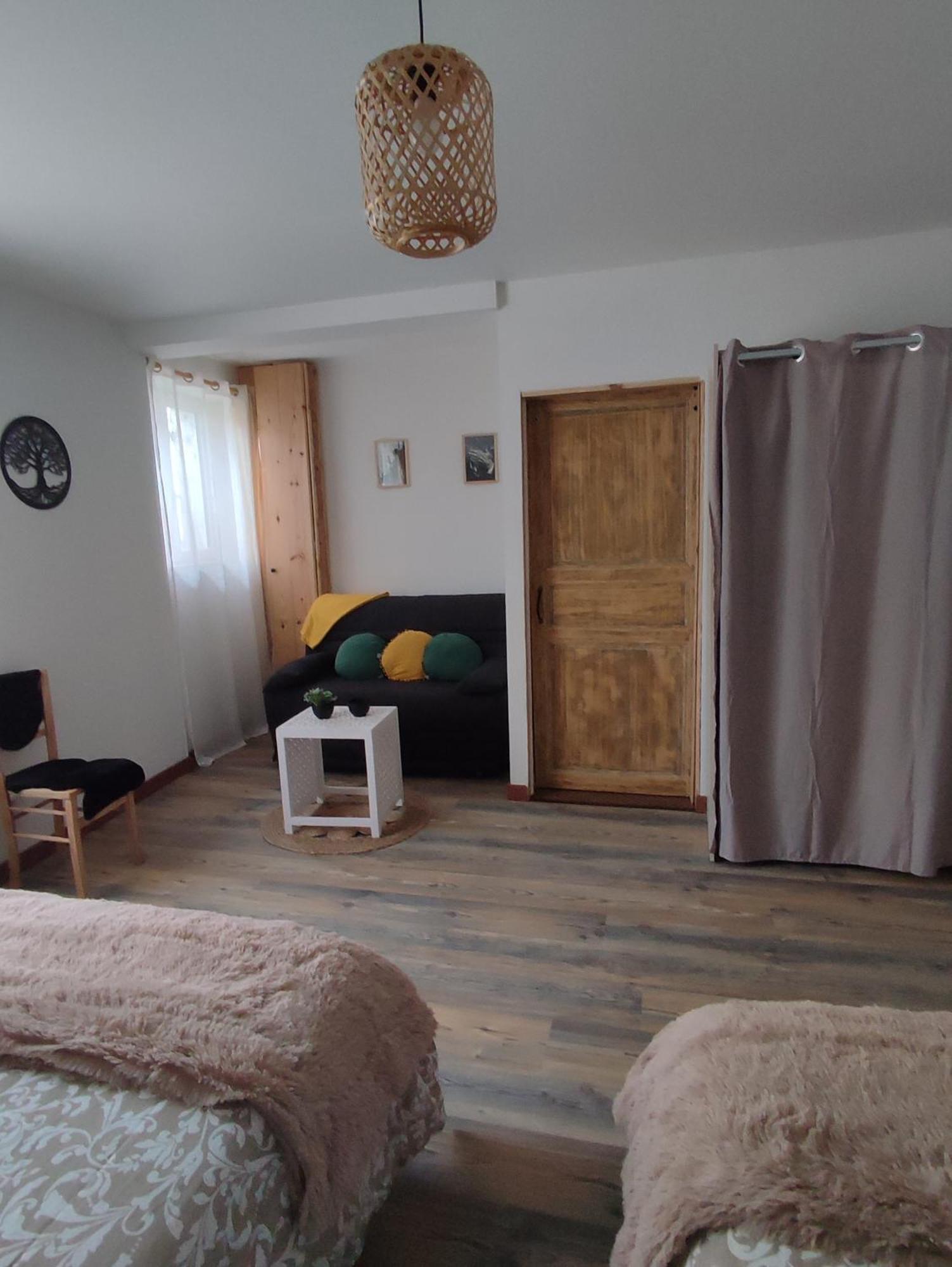 Gite La Petite Longere Septfonds Bagian luar foto